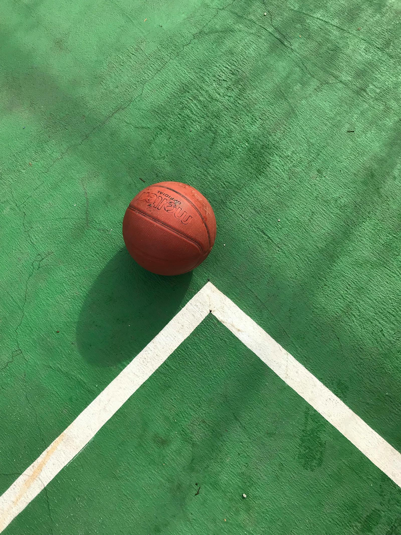费舍尔：东契奇爆发太晚已无缘MVP第一梯队 投票者心中早有偏好｜必威体育首页（封面配图）